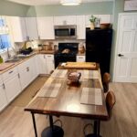 04-full-kitchen-and-dining